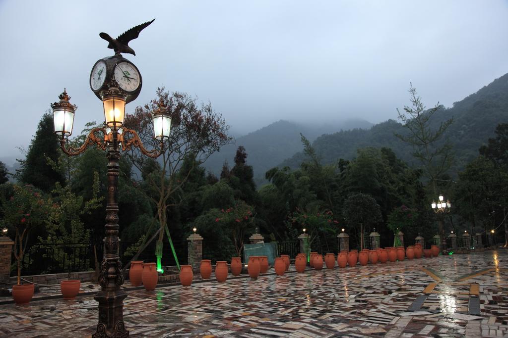 Panshan Tingquan Tuwo Holiday Resort Leshan Exteriör bild