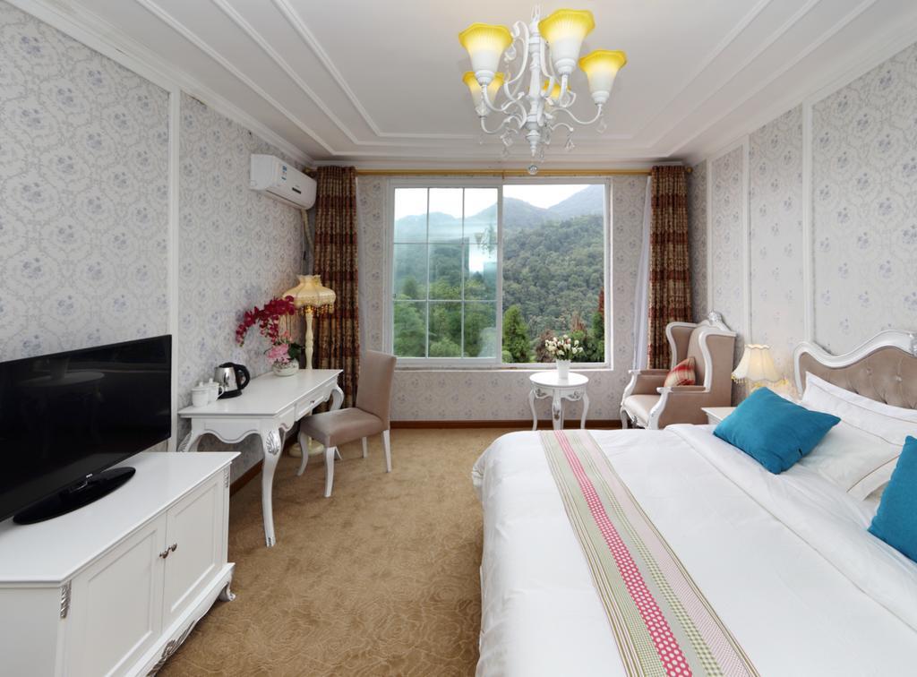 Panshan Tingquan Tuwo Holiday Resort Leshan Rum bild