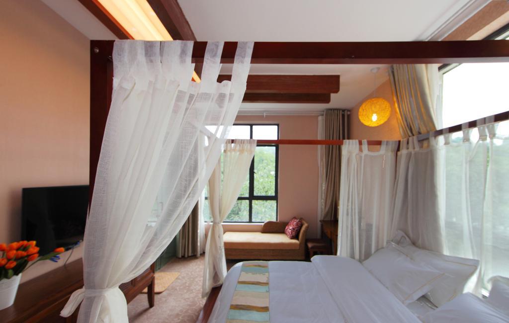 Panshan Tingquan Tuwo Holiday Resort Leshan Rum bild